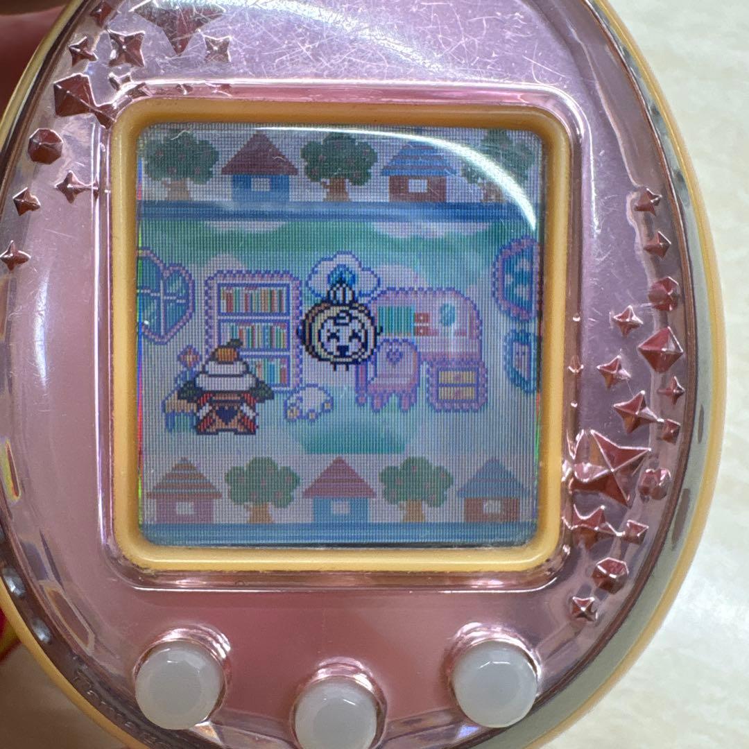 たまごっち iD L ピンク【ストラップ付き】