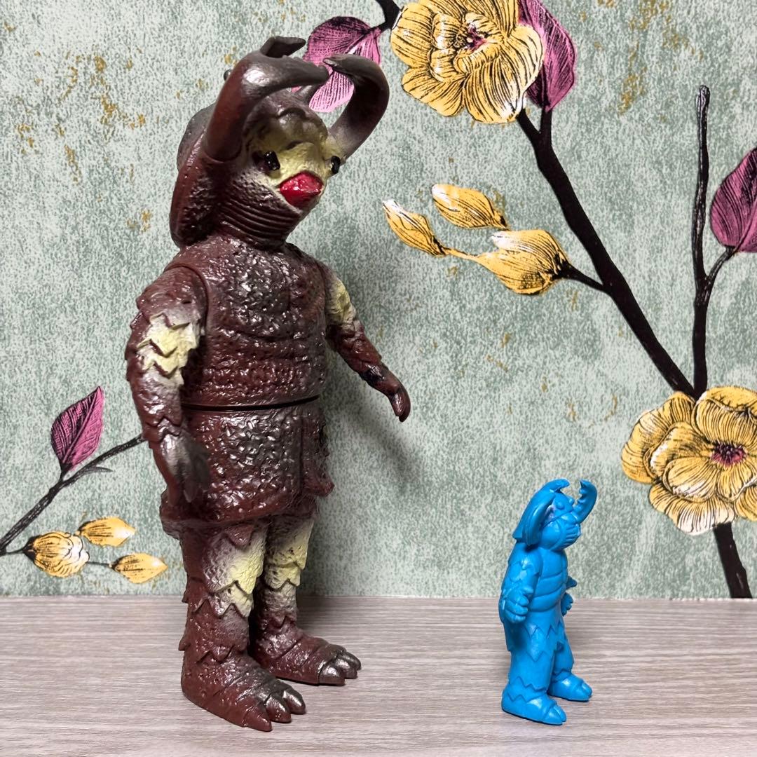 キングザウルスシリーズ 『アントラー』 ソフビ 当時物 オマケあり ウルトラマン