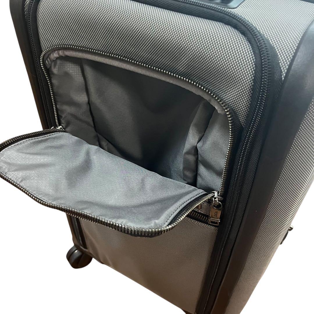 TUMI ALPHA Xインターナショナル・デュアル・アクセス　　キャリーケース