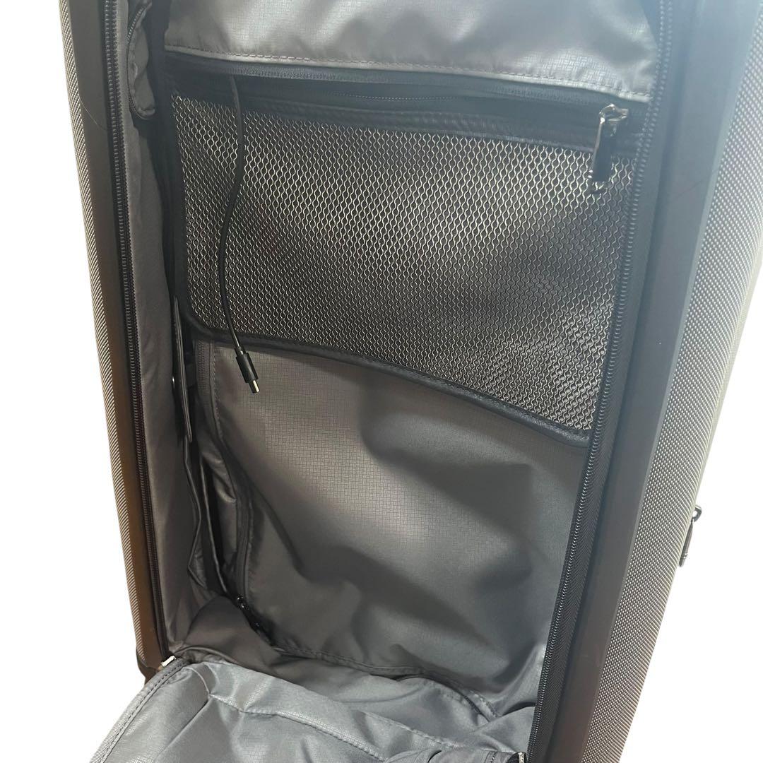 TUMI ALPHA Xインターナショナル・デュアル・アクセス　　キャリーケース