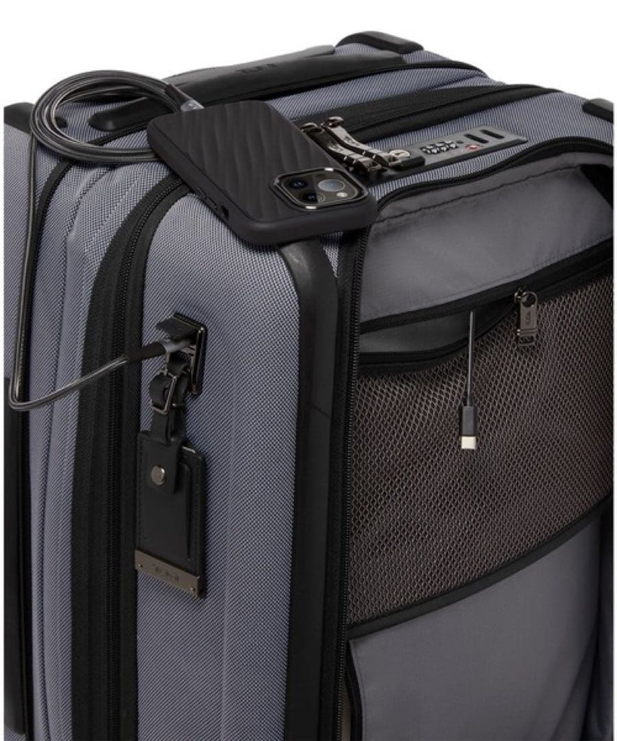 TUMI ALPHA Xインターナショナル・デュアル・アクセス　　キャリーケース