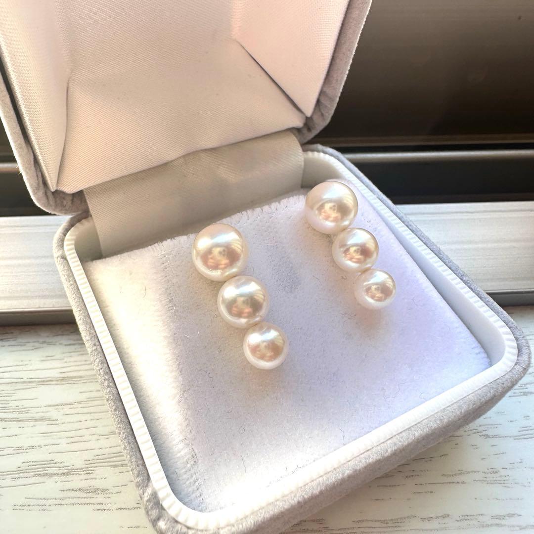 ぴっこ【セール価格ケースなし】K10YGアコヤ真珠トリプルピアス