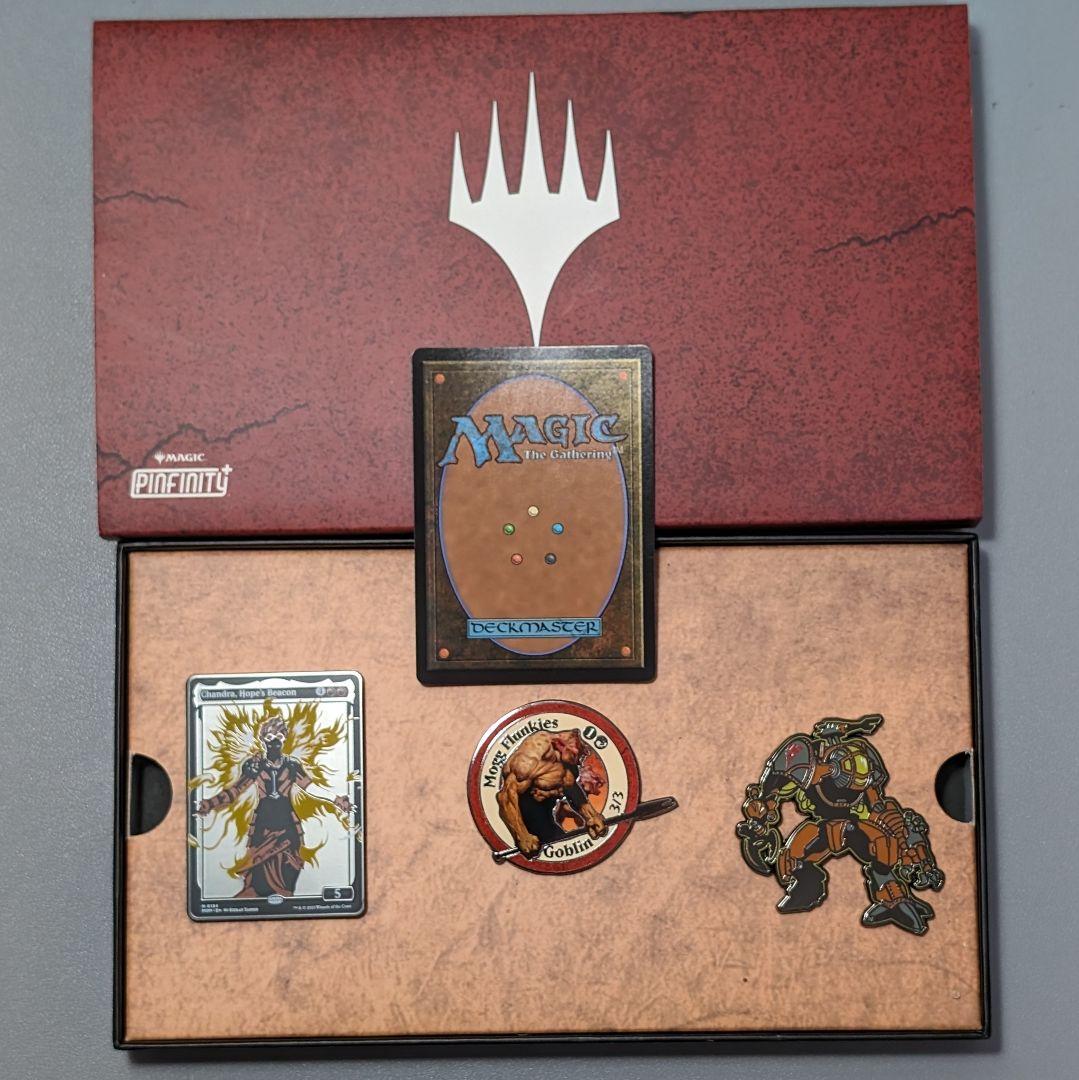 【未使用】Pinfinity　Red Collection　ピンズセット