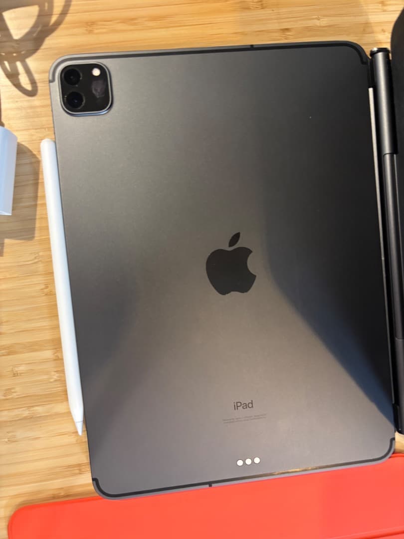 iPad Pro 11 第2世代スペースグレー Magic Keyboard付