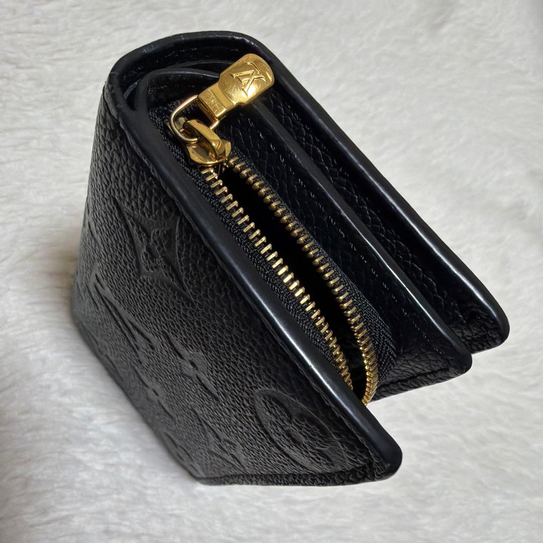 ルイヴィトン　ポルトフォイユ・クレア　黒　財布