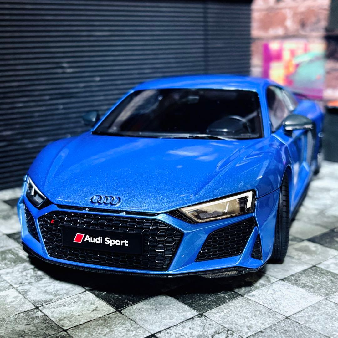 1/18 KENGFAI アウディ R8 V10 PLUS 2021