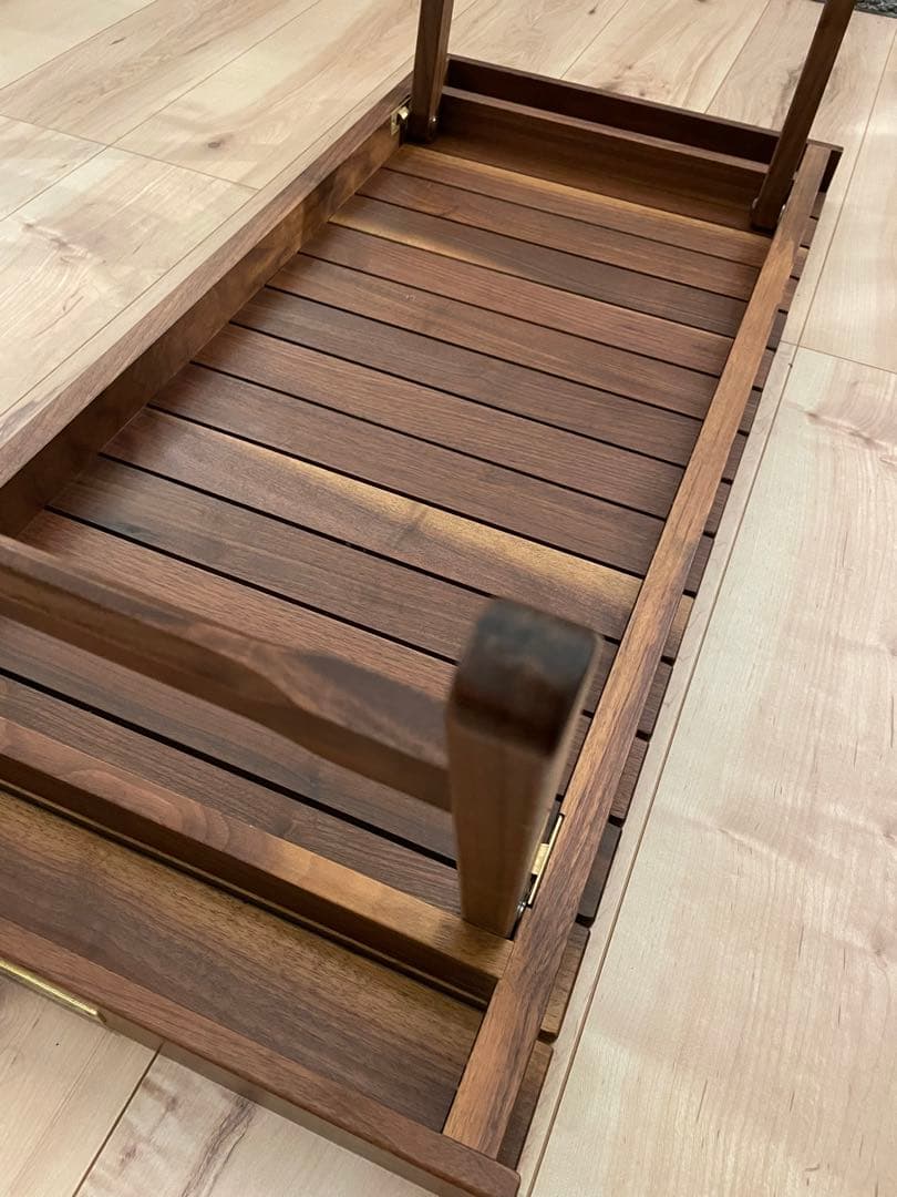 HILLS FEELD 俺のMOKKIN　テーブル