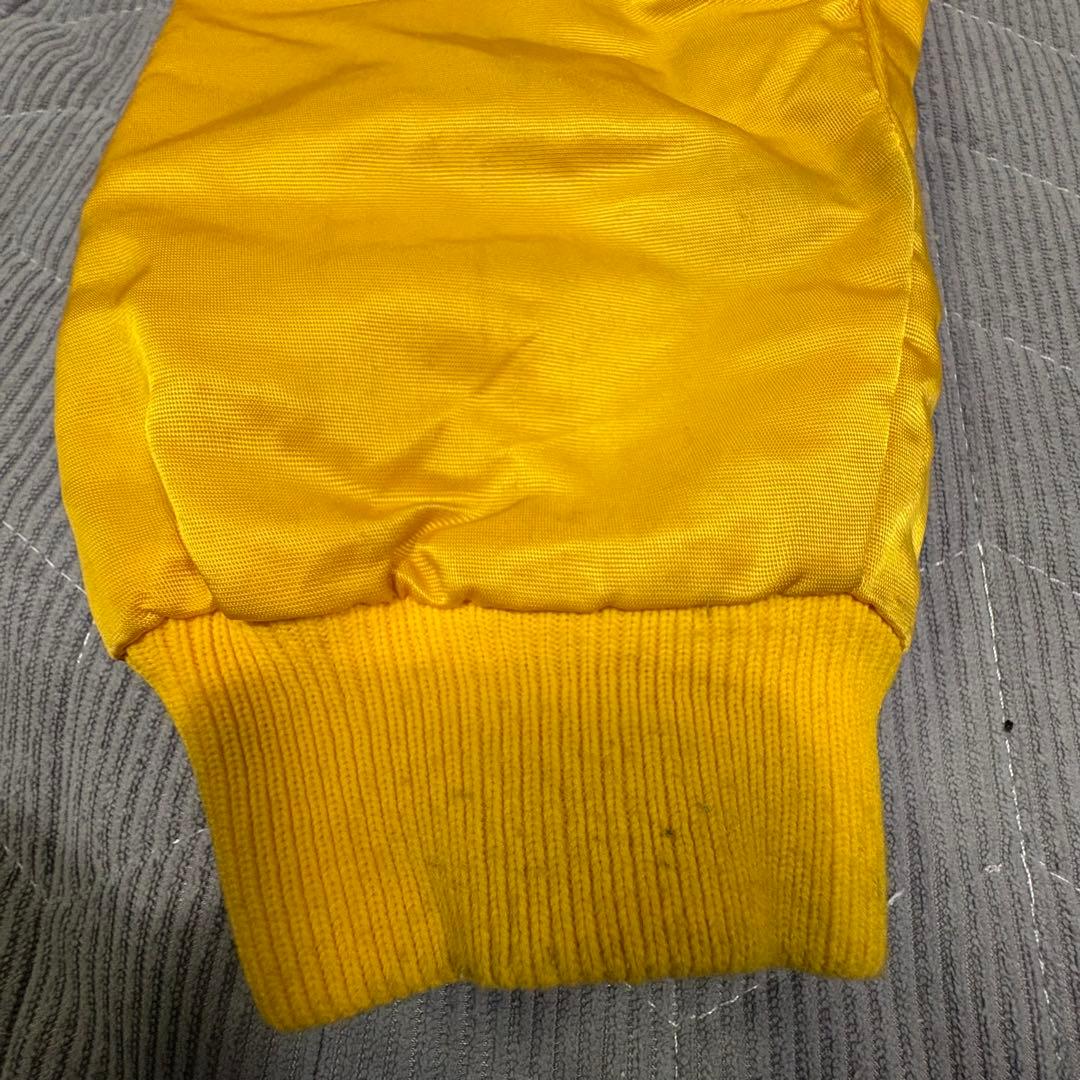 Starter 製 ロサンゼルス・レイカーズ オフィシャルサテンジャケットです