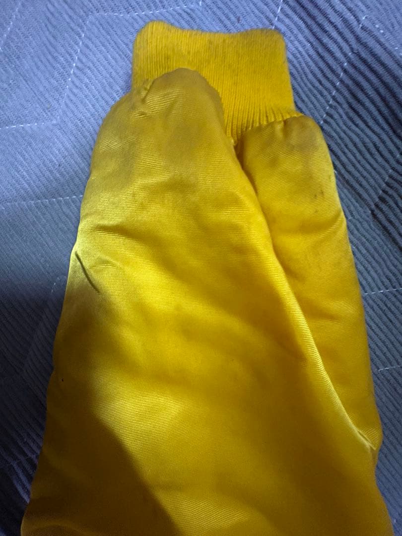 Starter 製 ロサンゼルス・レイカーズ オフィシャルサテンジャケットです