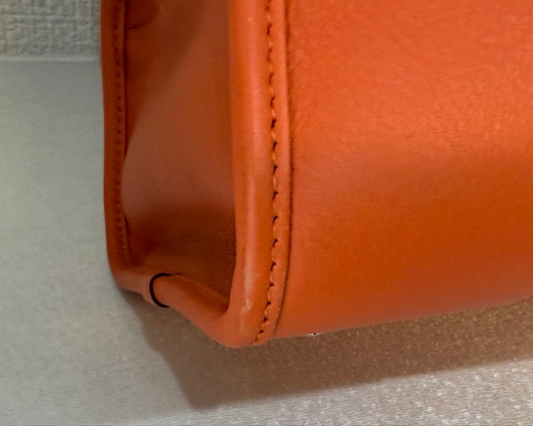 LOEWE アマソナ36 オレンジ　レザーハンドバッグ