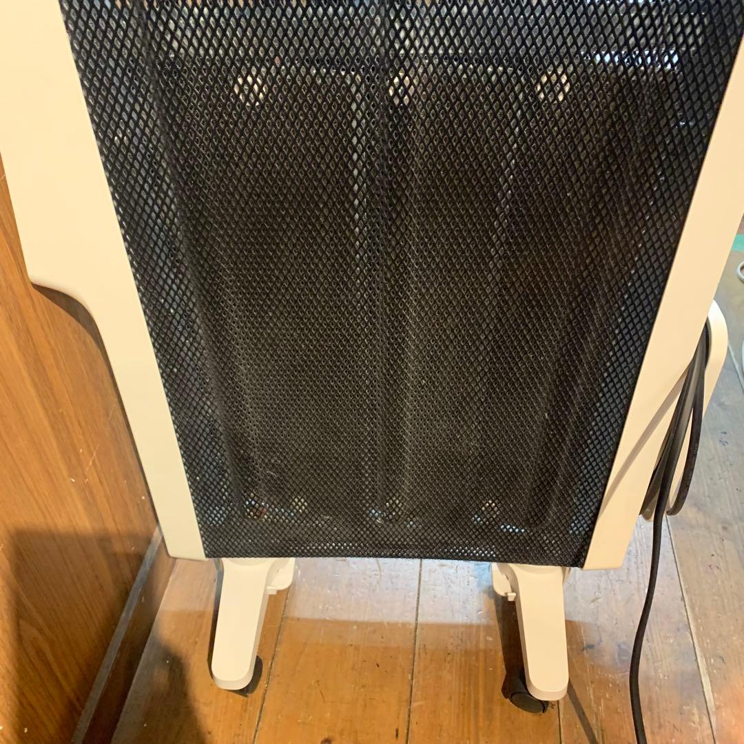 箱あり　Siroca 遠赤軽量ヒーター　SN-M351 ホワイト色