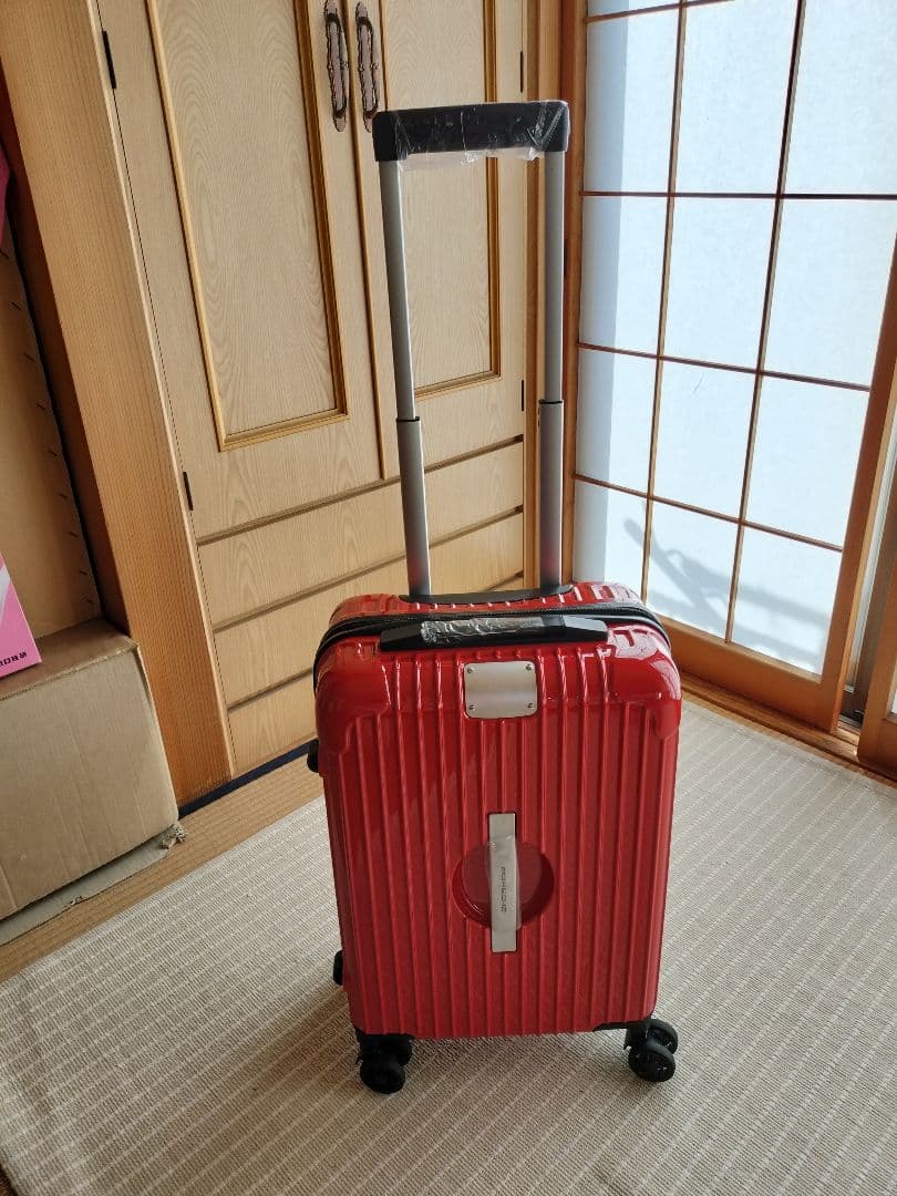 【新品未使用品】ポルシェ スーツケース 赤 TSAロック 機内持ち込み可能