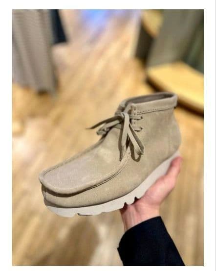 クラークス ビームス別注 コラボ ワラビー ゴアテックス 防水スエード