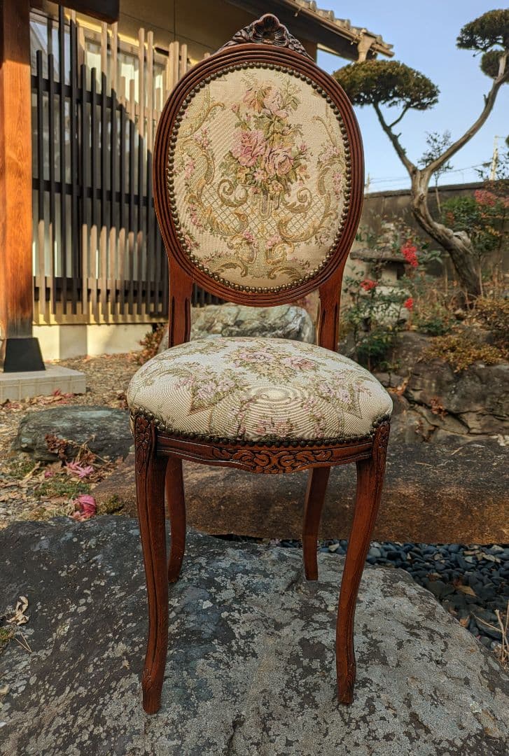 【専用】アンティーク　ロココ調　猫足　ゴブラン織り風　ドールチェア　ビスクドール