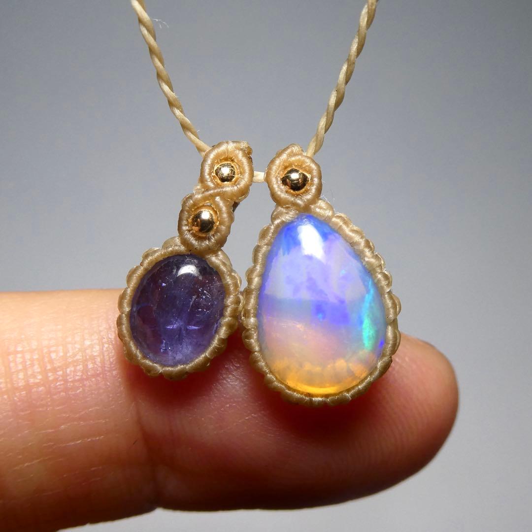 でんちゃん　オパールとタンザナイトのマクラメネックレス