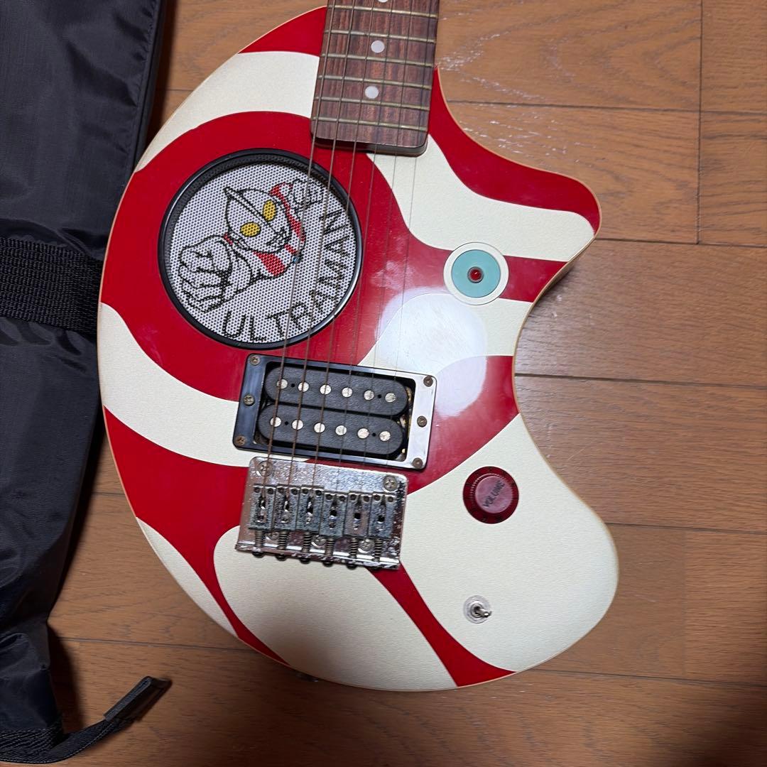 ウルトラマンFERNANDES UBB 赤白ストライプ エレキギター　ZO-3