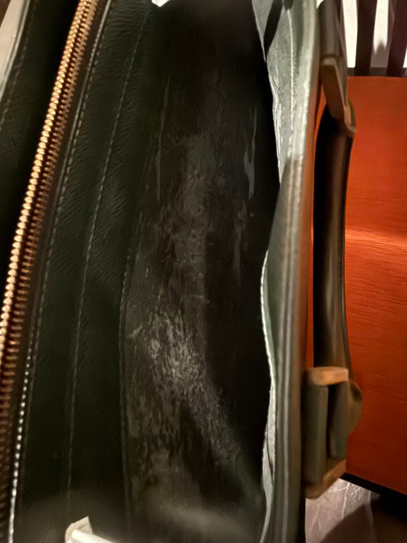 ルイヴィトン タイガ ロザン ビジネスバッグ グリーン