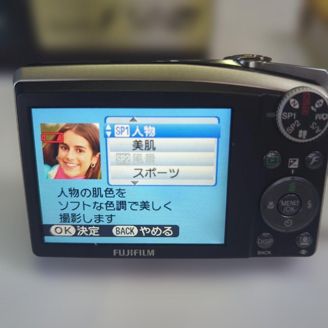 Fujifilm FinePix F50fd デジタルカメラ　ジャンク品