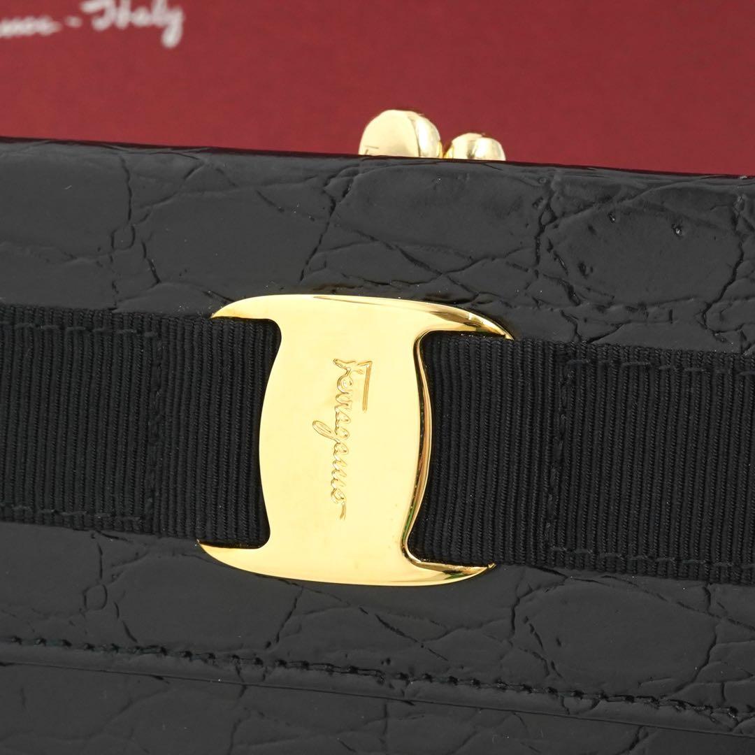 ✨未使用品✨　フェラガモ　ミニ財布　三つ折り　ヴァラリボン　がま口　クロコ型押し