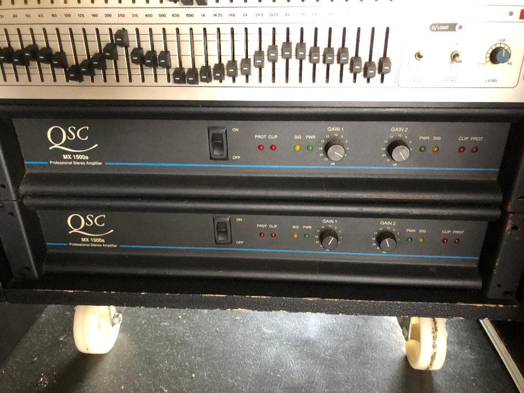 QSC MX 1500a プロフェッショナルステレオアンプ