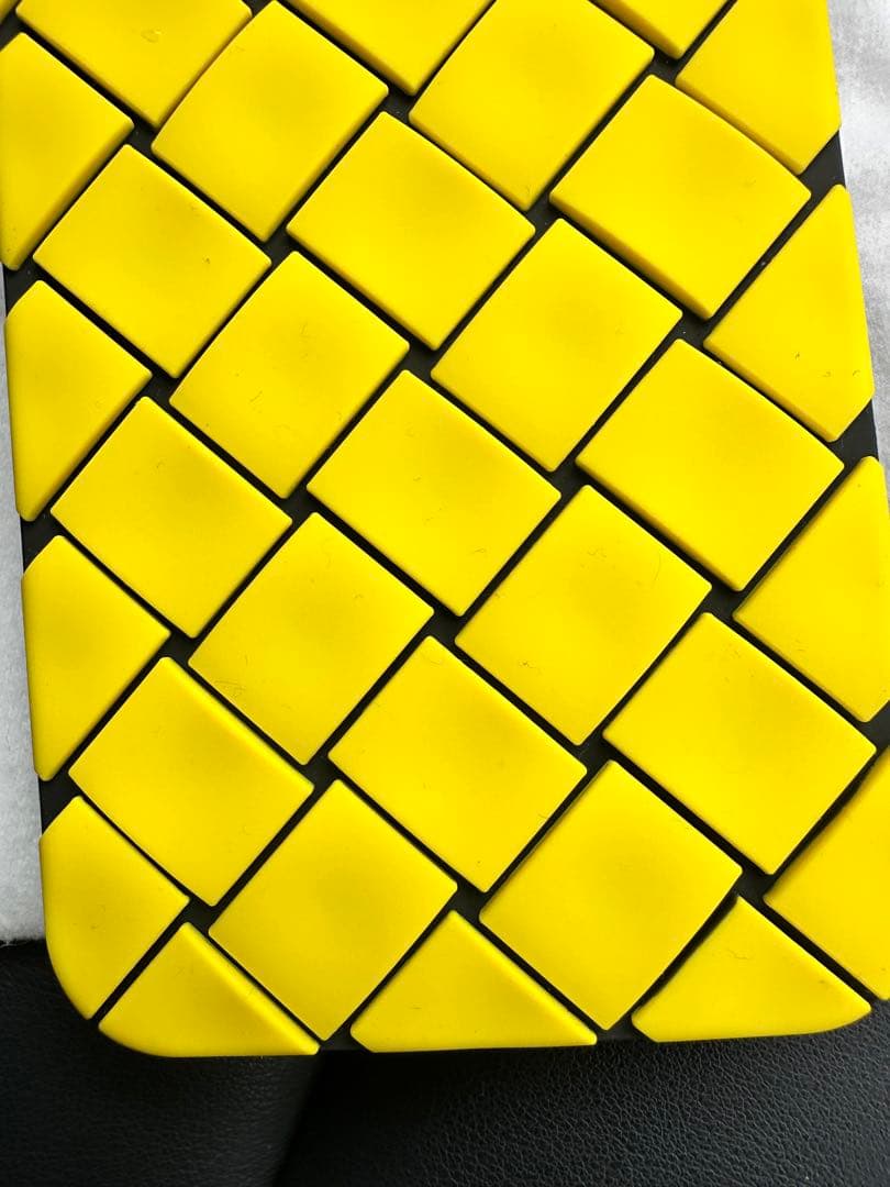 Bottega Veneta イエロー iPhone14promax