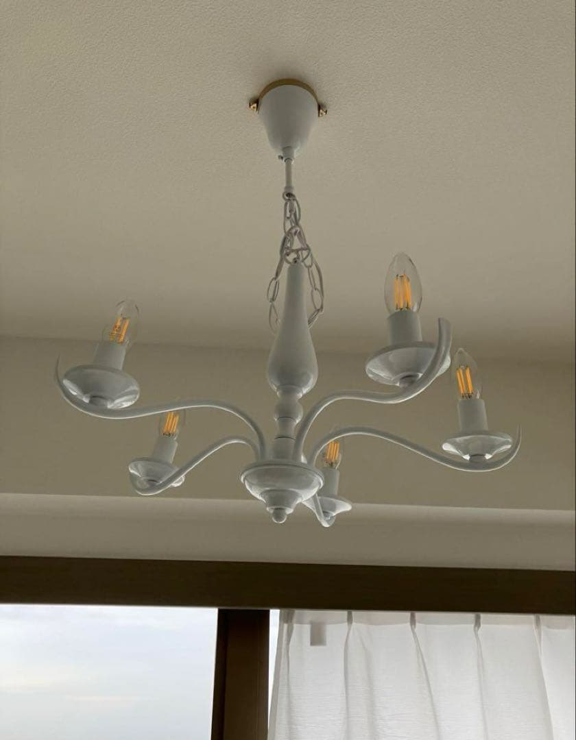 美品　フランフラン　シャンデリア　ホワイト　5灯　LED電球付き