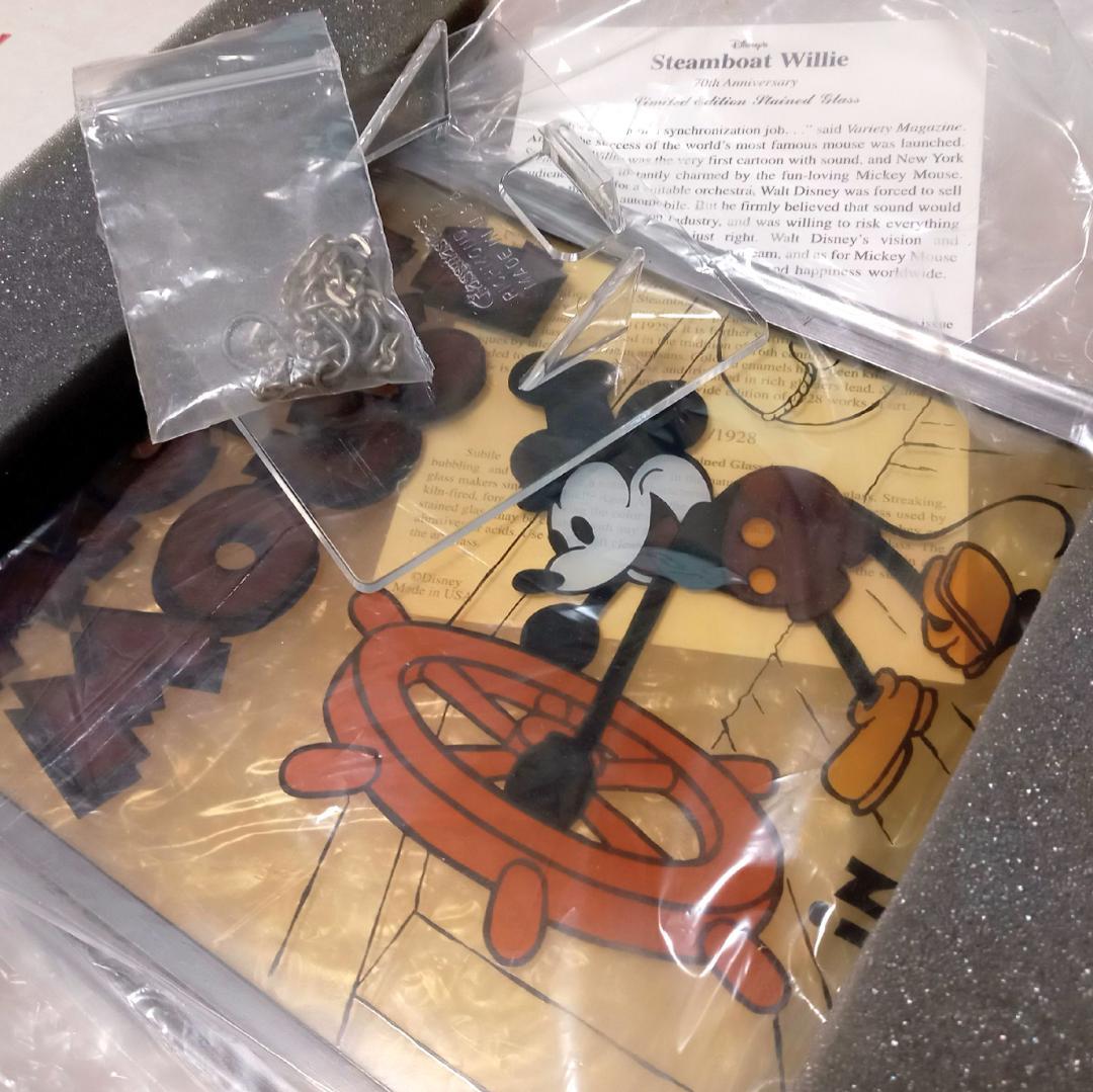 新品ディズニー ミッキー蒸気船ウィリー７０周年ステンドグラスbグラスマスターズ社