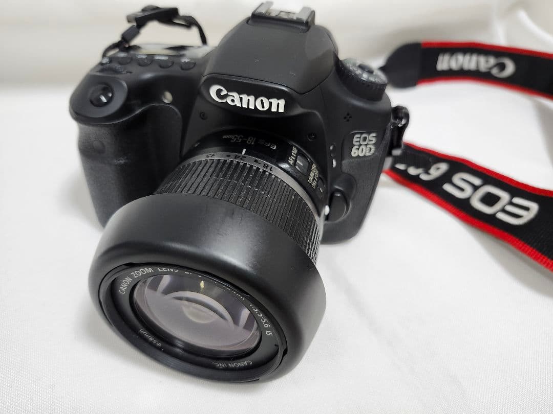 Canon EOS 60D デジタル一眼レフ カメラ レンズ、付属品付き