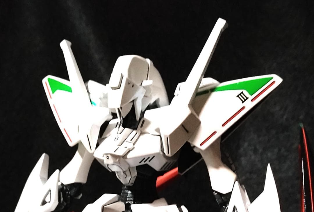 最終正月価格【塗装済・完成品】 FSS エンゲージ SR3　1/144