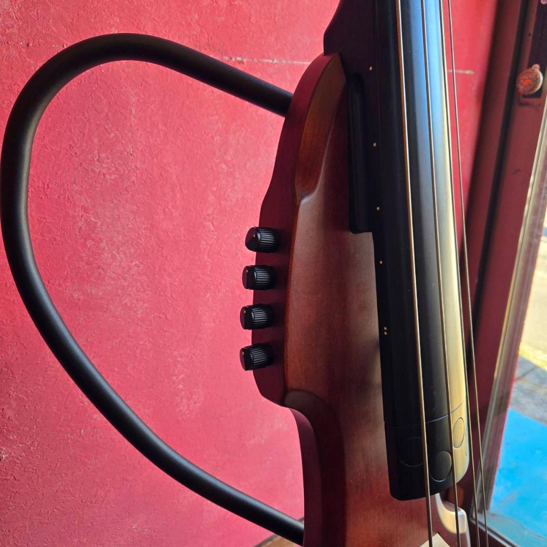 美品 Aria アリア アップライト ベース SWB 03 ケース付 送料込み