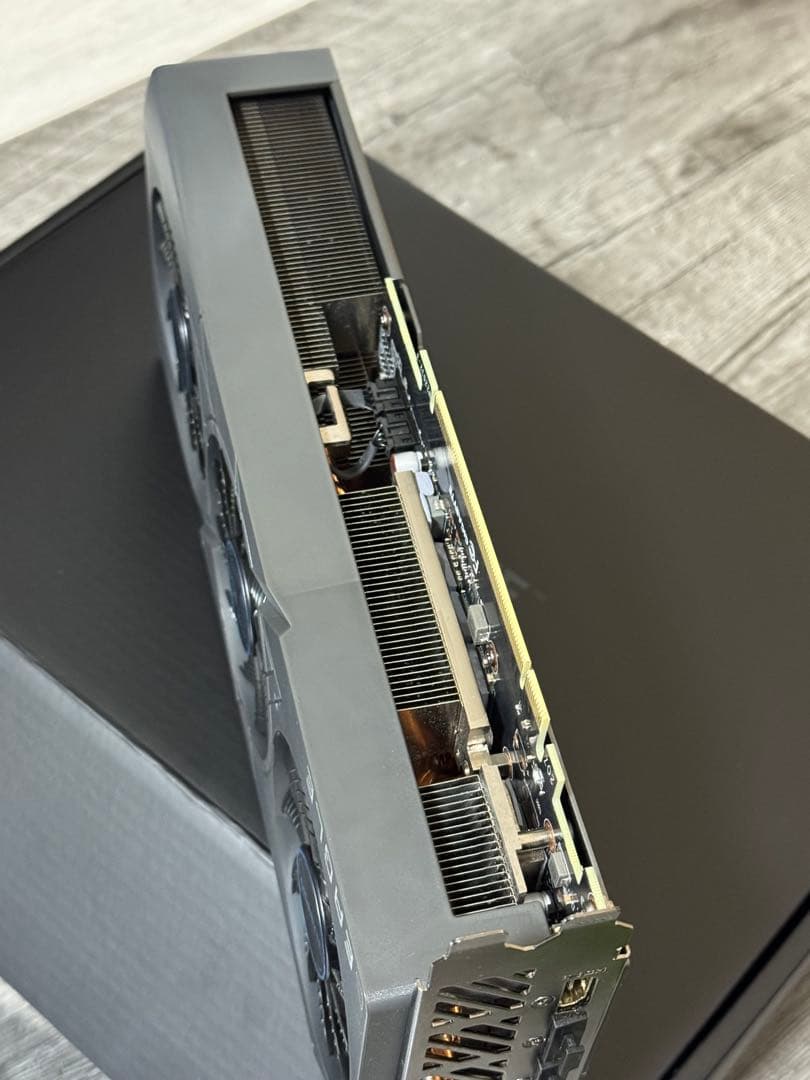 グラフィックボード・グラボ・ビデオカード GIGABYTE RTX 4070 Super EAGLE OC