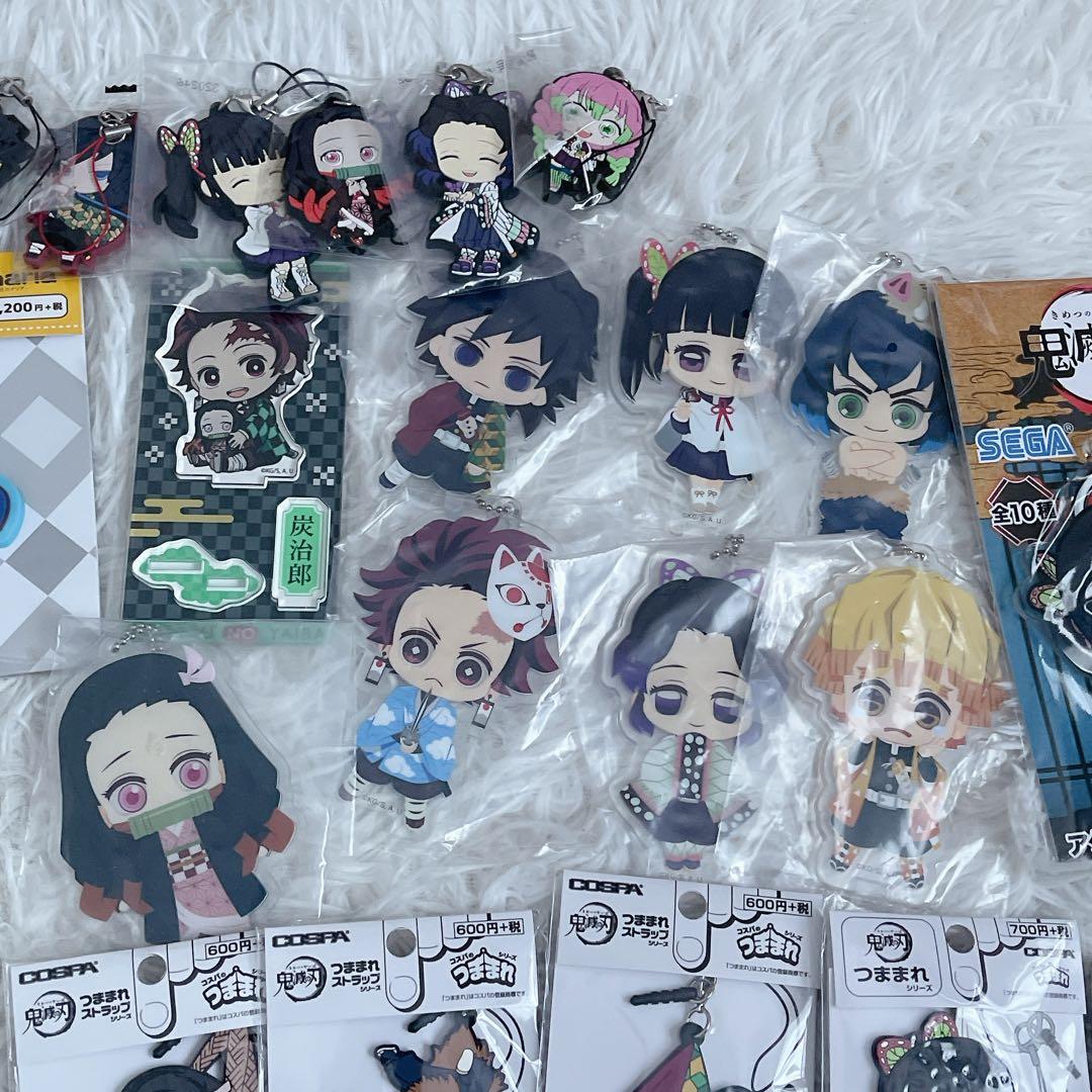 鬼滅の刃　グッズ　101個　まとめ売り　キーホルダー　フィギュア　アクリル