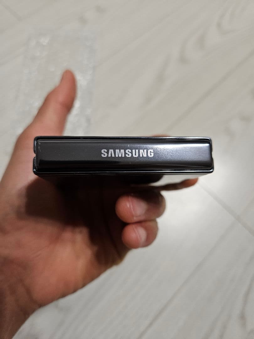 ゲリラ割　Galaxy　FLiP5 SIMフリー　残債なし　国内版　512ギガ