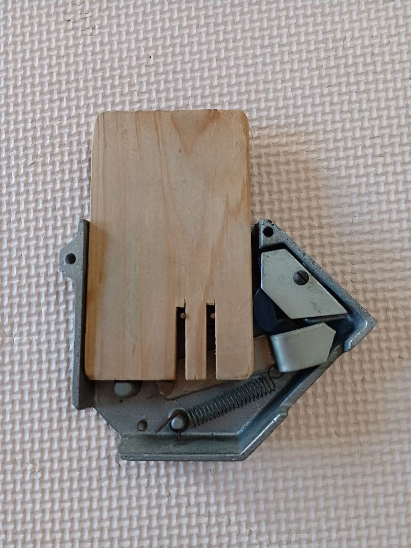 【非売品】レトロ 昭和 ひのきの下駄札と金具(イチロー選手の背番号と同じ番号)