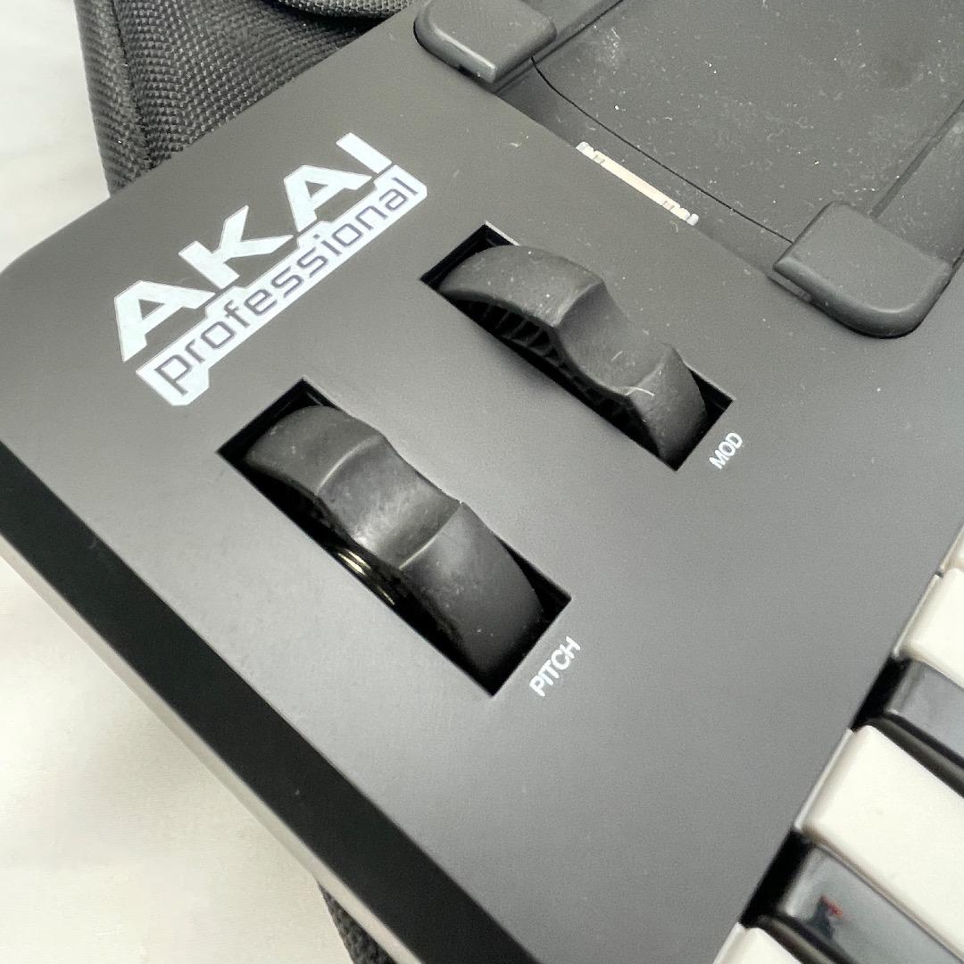 AKAI SynthStation25 iPhone MIDIコントローラ25鍵
