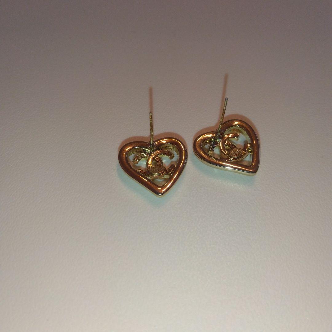 【極美品】CHANEL シャネル / ハート CC ロゴ ピアス　ココマーク