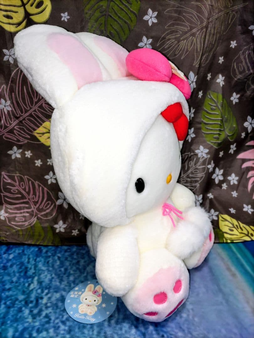 ハローキティ 北海道限定 ウサギの着ぐるみキティ　ラメ入り　タグ付き超美品