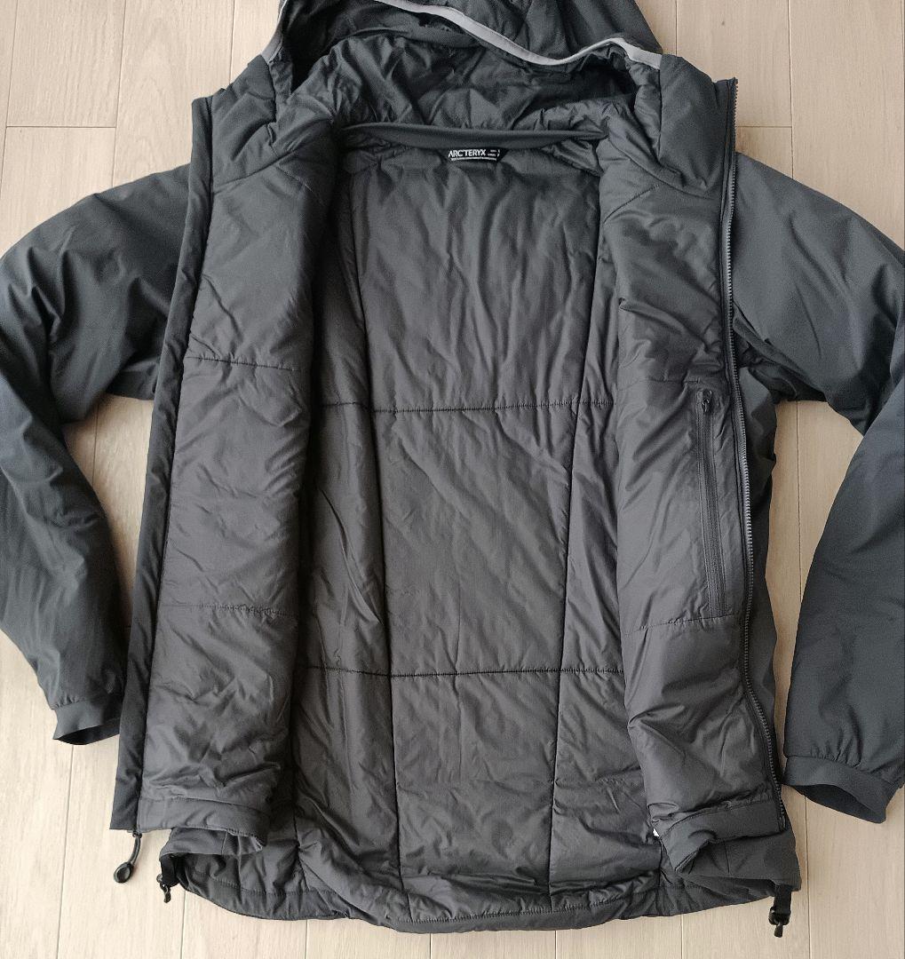 タグ有美品　ビームス購入 ARC’TERYX　atomarhoody　Pilot