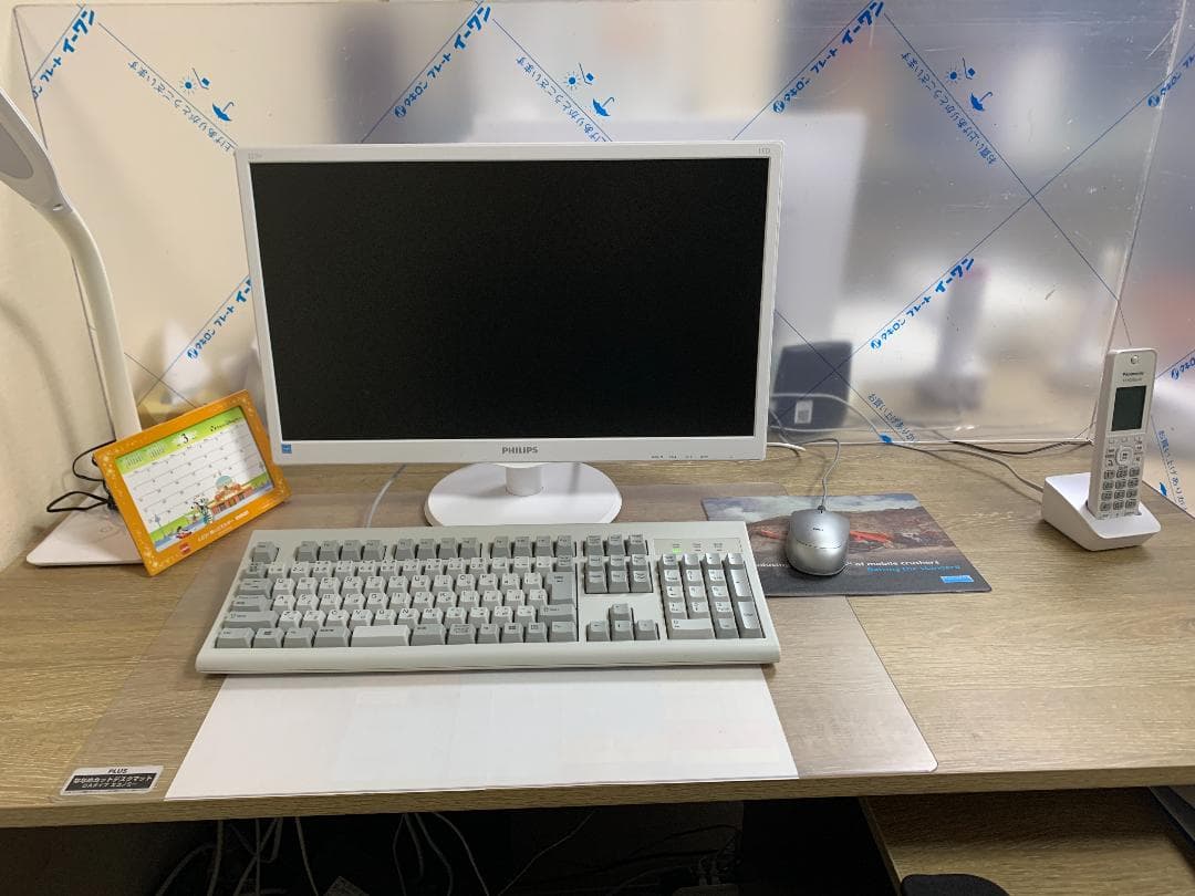 飛沫感染防止ボード（塩ビ）