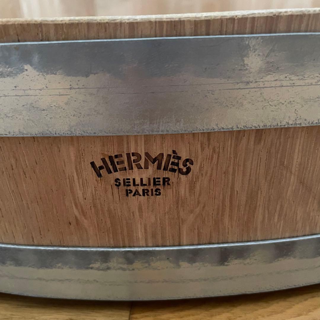 【HERMES】エルメス　犬のベッド　ペット用ベッド　クッション付き