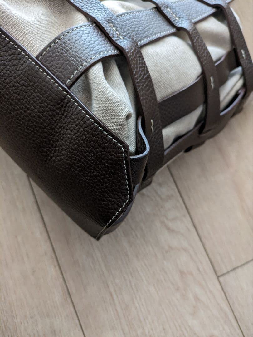 イアクッチ　メッシュ　ハンドバッグ