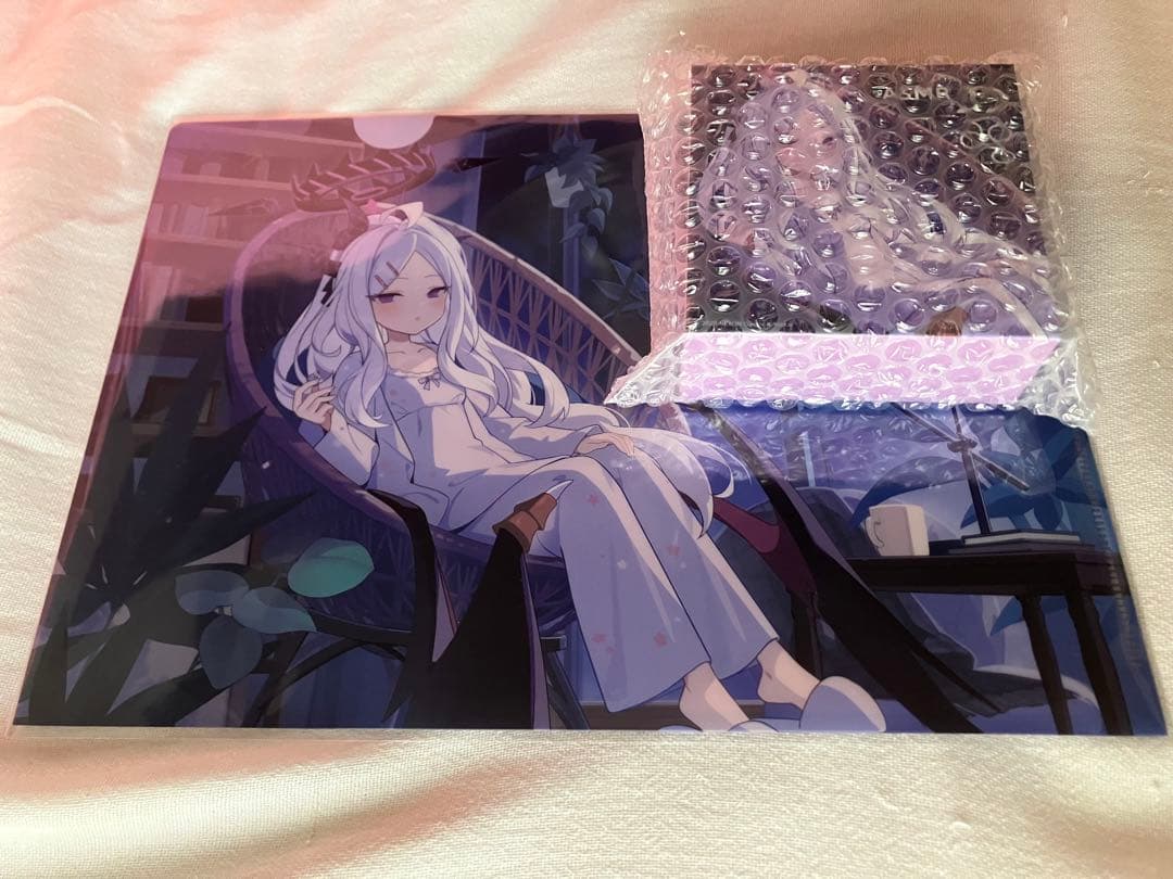 ブルーアーカイブ　ヒナ　ワイヤレスイヤホン　クリアファイル　新品未開封　匿名配送