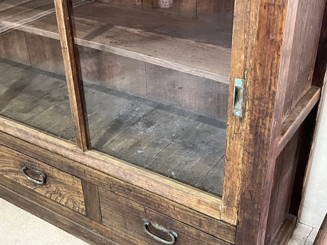 「sasasa」昭和初期 店舗什器 木製キャビネット ガラス戸棚 水屋箪笥