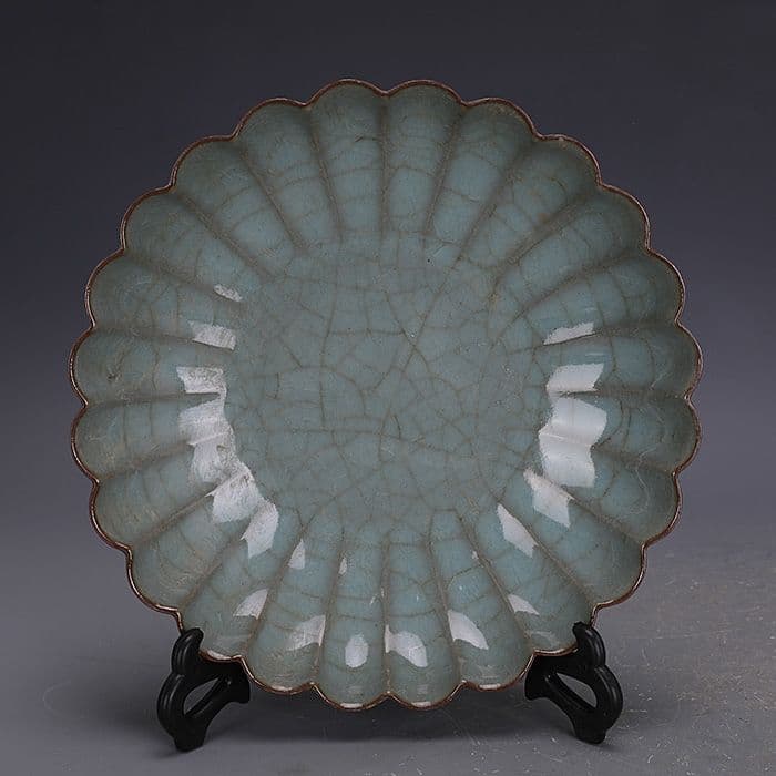 中国 青磁 皿 青磁 龍泉窯  陶磁器 装飾品 現代工芸品美術品 置物