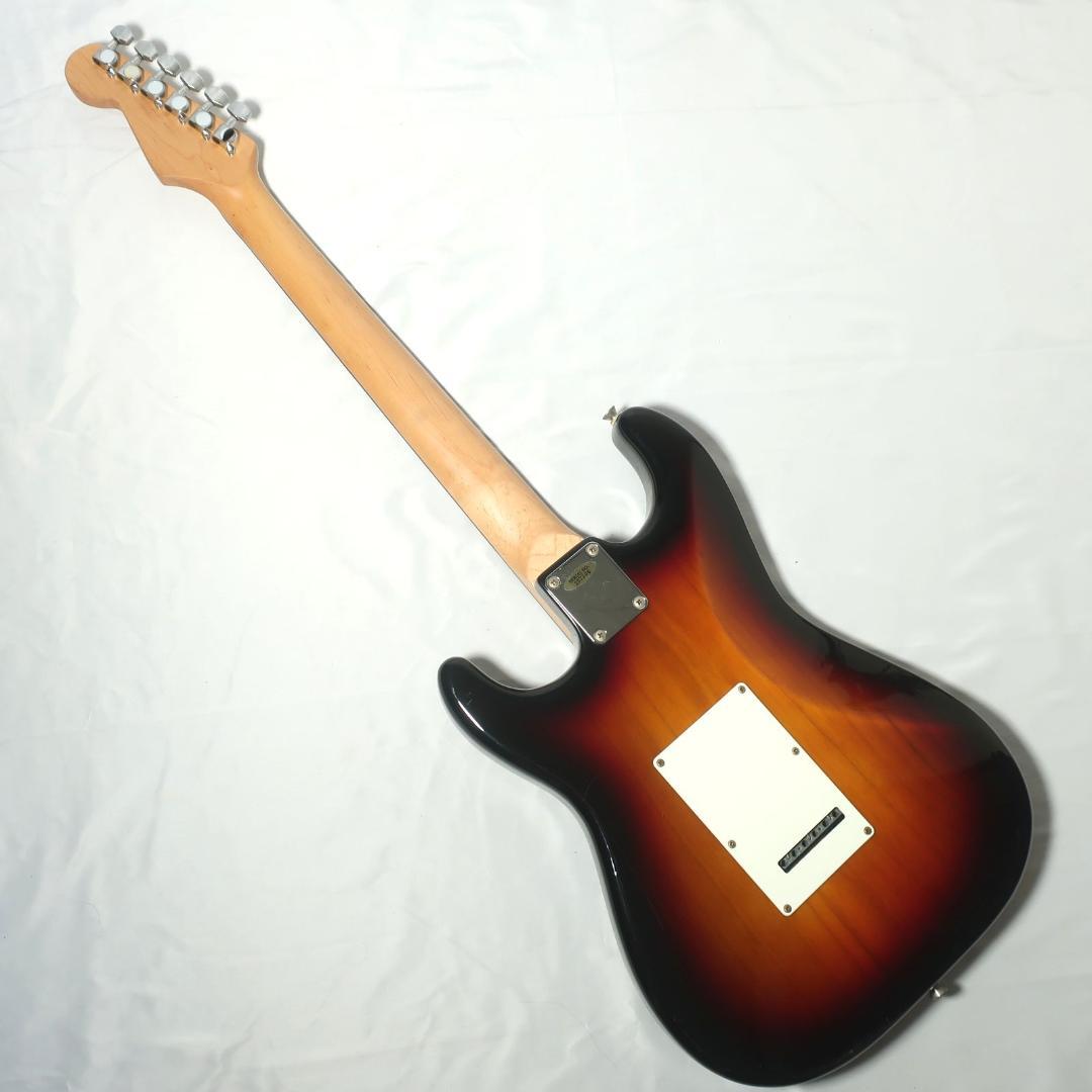 BUSKER'S エレキギター ストラトタイプ 3トーンサンバースト