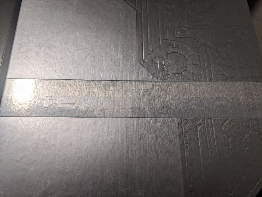 ホットトイズ ターミネーター T-800 MMS136 アクションフィギュア