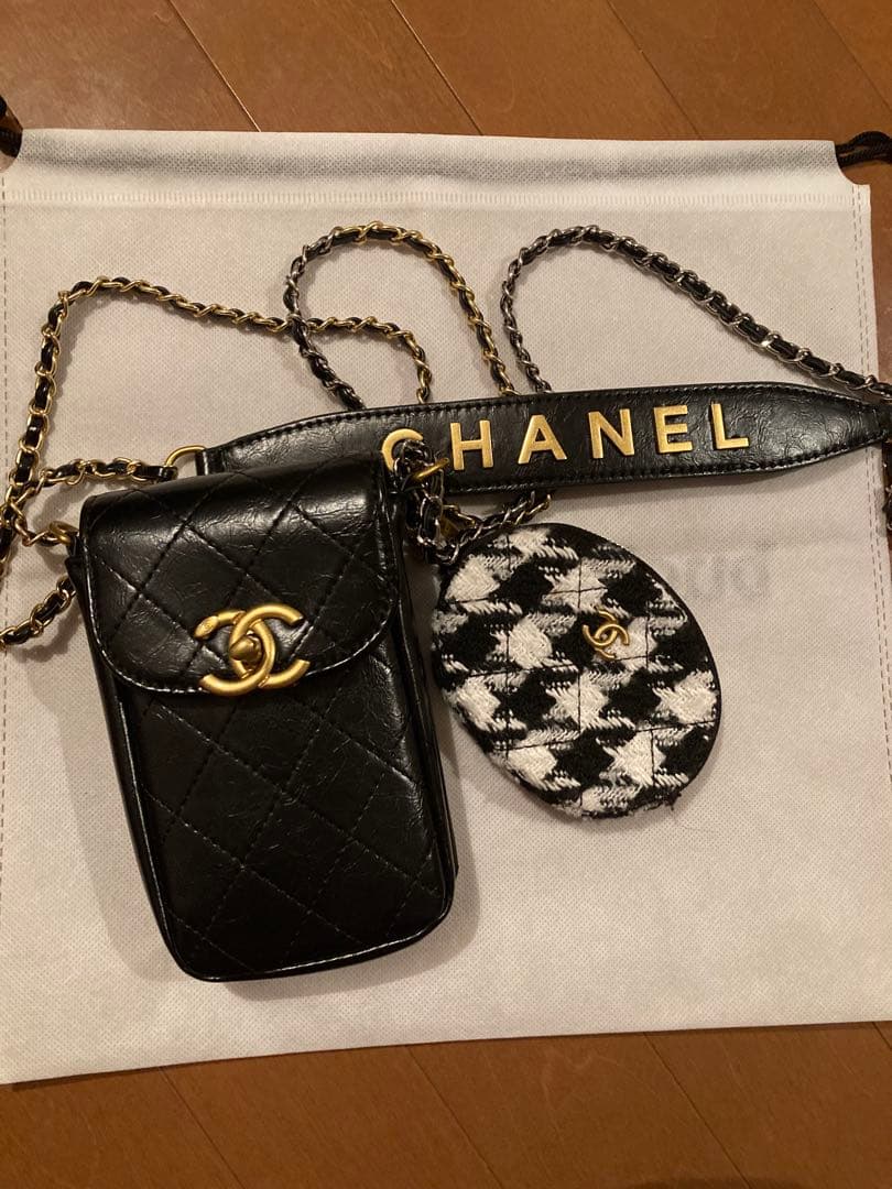 CHANEL ツイード　ノベルティー　スマホ　シャネル　ショルダーバッグ