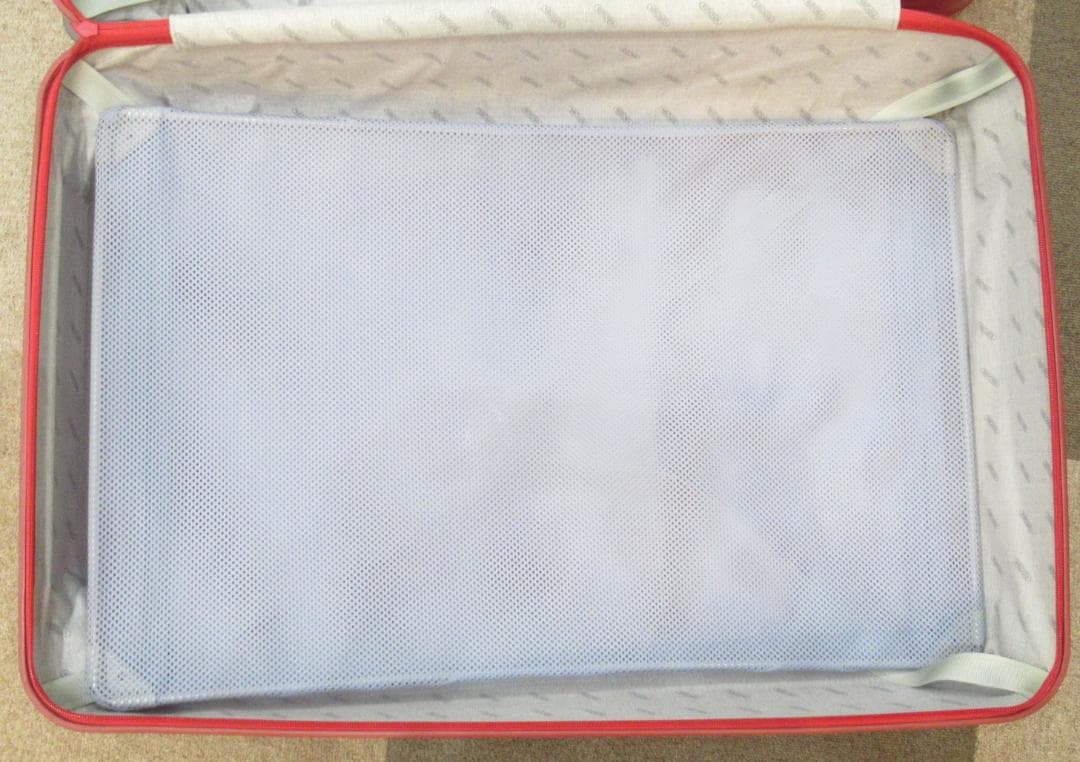 RIMOWA リモワ　スーツケース　四輪　Lサイズ 　赤　中古品