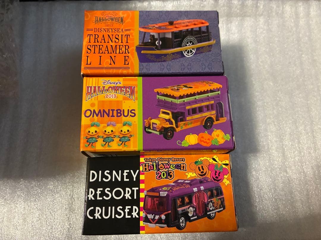 ディズニーリゾート30周年 ハロウィン2013 トミカ リゾートクルーザー等