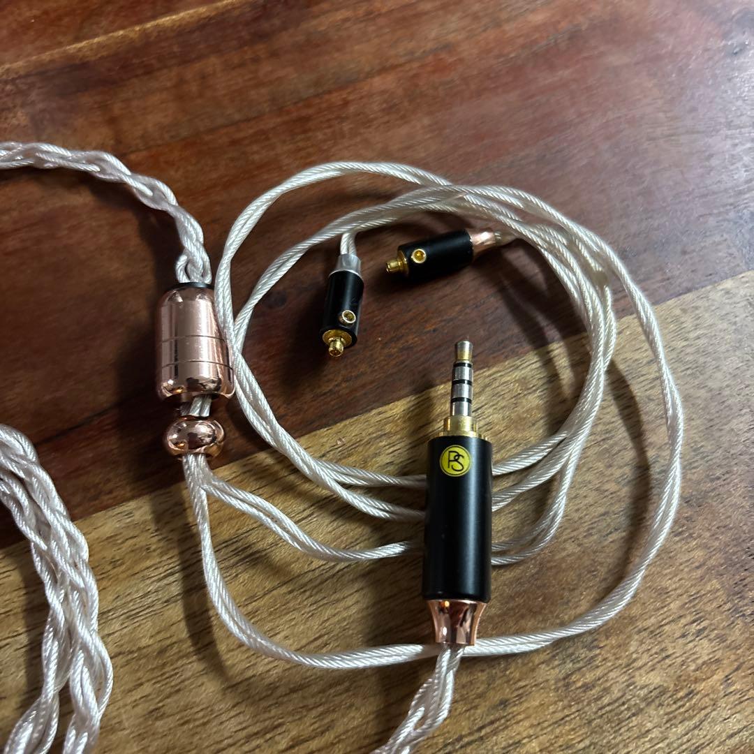 アメリカPlus Sound社のイヤホンケーブル